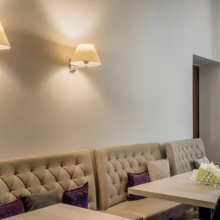 Grottger Boutique By Cityzen